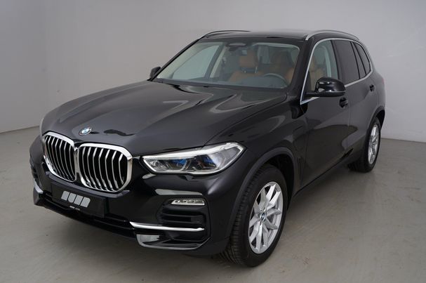 BMW X5 45e xDrive 290 kW image number 1