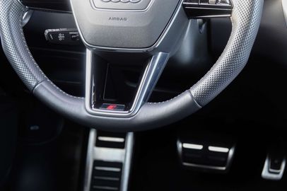 Car image 37