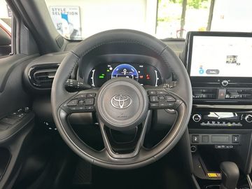 Car image 11