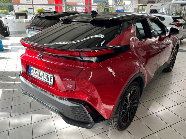 Toyota C-HR 2.0 Plug-In Hybrid 164 kW image number 2