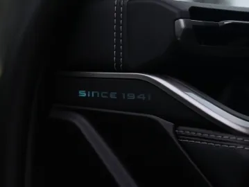 Car image 33