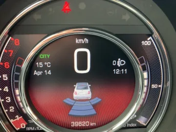 Car image 19