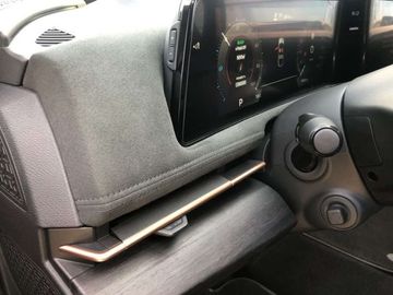 Car image 23