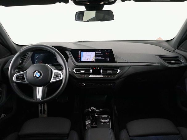 BMW 118i 100 kW image number 13