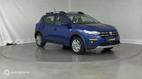 Car image 3