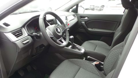 Car image 10