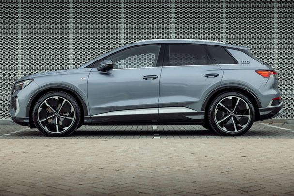 Audi Q4 50 quattro e-tron 221 kW image number 4