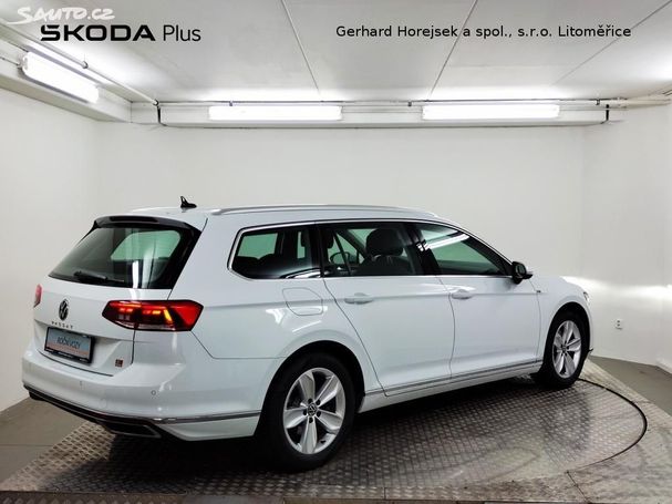 Volkswagen Passat 2.0 TDI Elegance DSG 110 kW image number 3