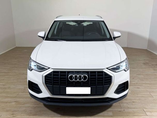 Audi Q3 35 TDI S tronic Business 110 kW image number 3