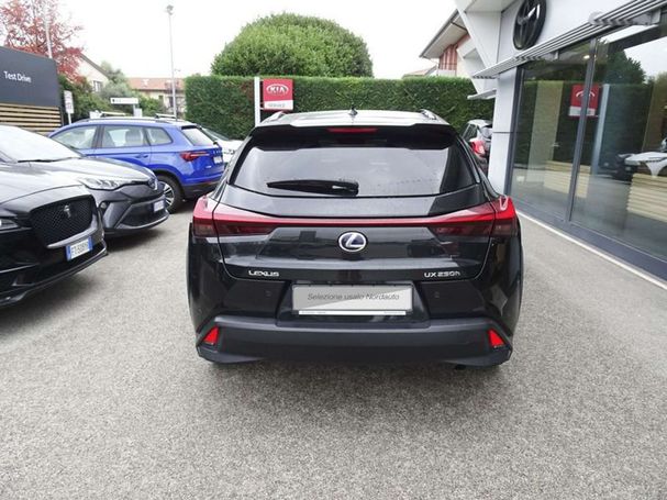 Lexus UX 250h 135 kW image number 6