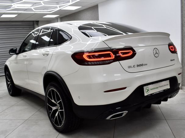 Mercedes-Benz GLC 300 de 225 kW image number 3