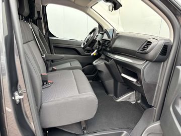 Car image 37