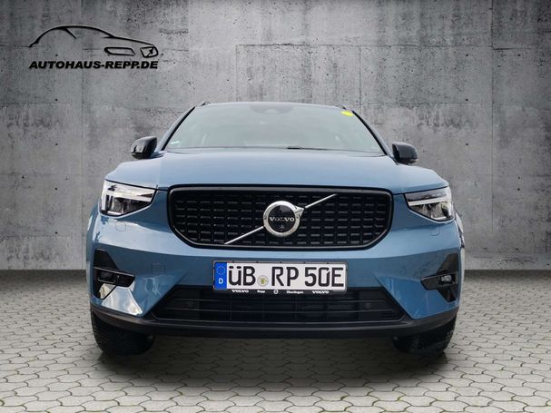 Volvo XC40 Recharge Plug-in Hybrid T4 Plus Dark 155 kW image number 2