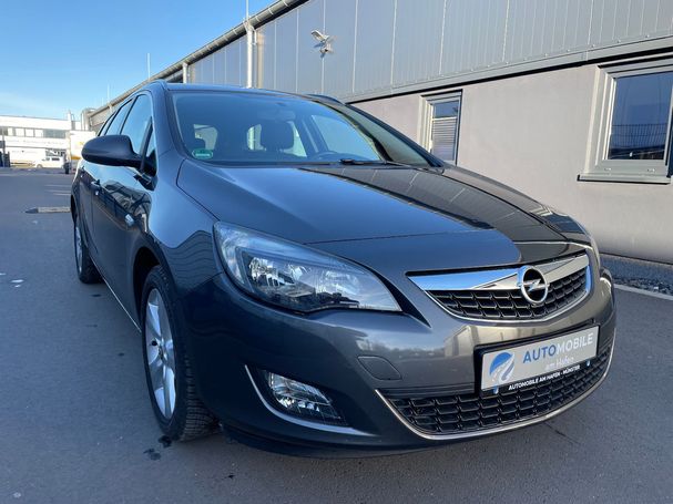 Opel Astra 1.4 Sport 88 kW image number 2