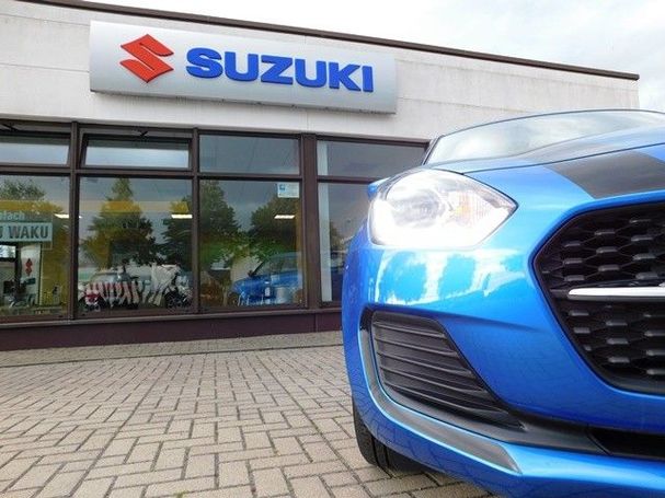 Suzuki Swift 1.2 Hybrid Club 61 kW image number 7