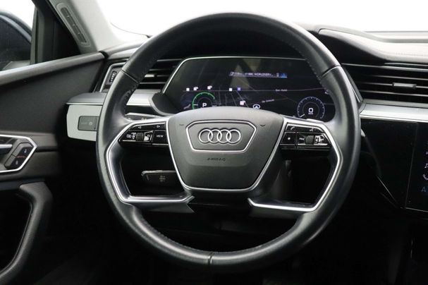 Audi e-tron 50 quattro Sportback 230 kW image number 13