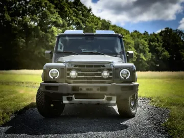 Car image 3