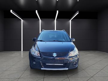 Car image 2