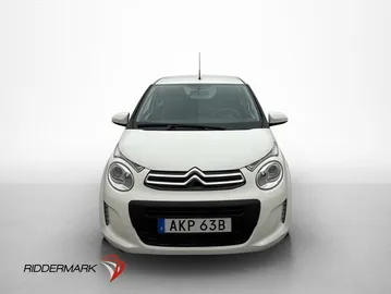 Car image 3