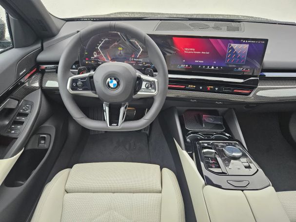 BMW 520d Touring xDrive 145 kW image number 15