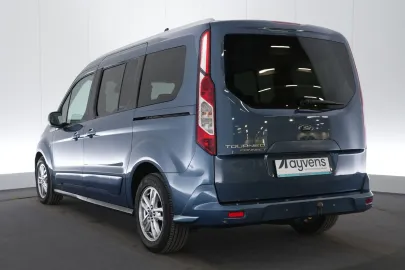 Car image 30