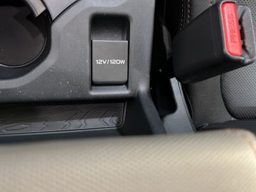 Car image 25
