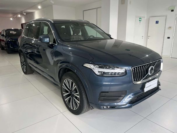 Volvo XC90 B5 AWD Momentum 173 kW image number 4