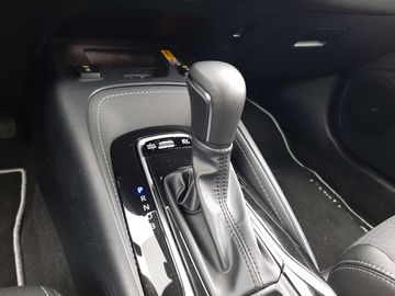 Car image 13