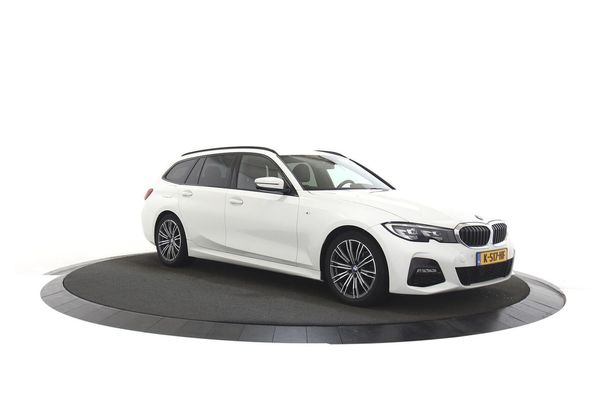 BMW 318i Touring M Sport 115 kW image number 6