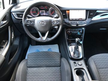 Car image 11