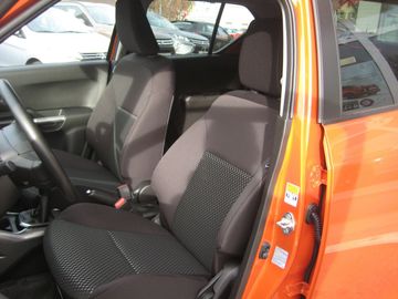 Car image 10