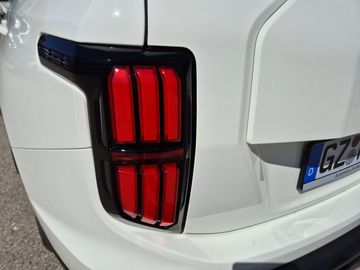 Car image 27