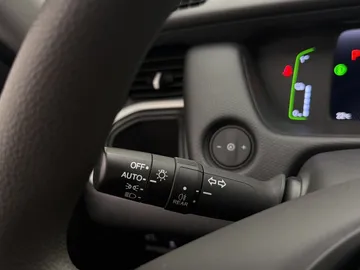 Car image 29
