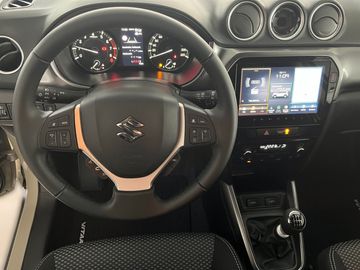 Car image 10