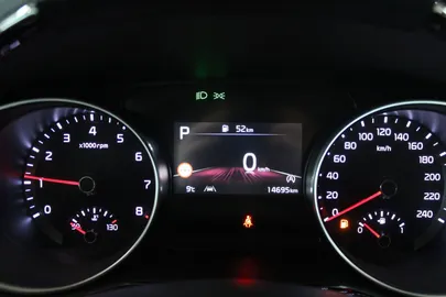 Car image 25
