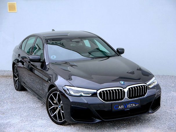 BMW 545 e xDrive 290 kW image number 8