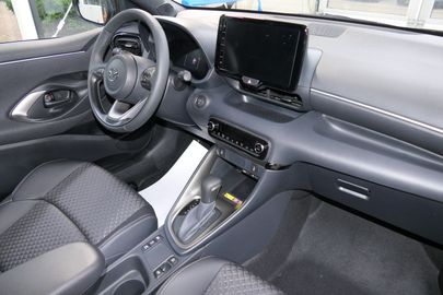 Car image 12