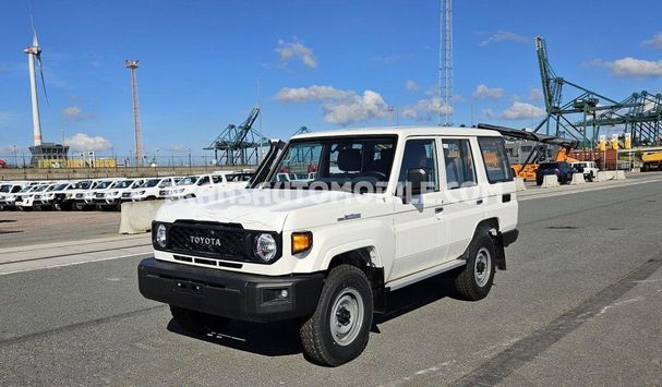 Toyota Land Cruiser 97 kW image number 1