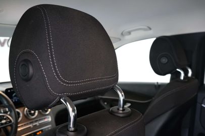 Car image 37