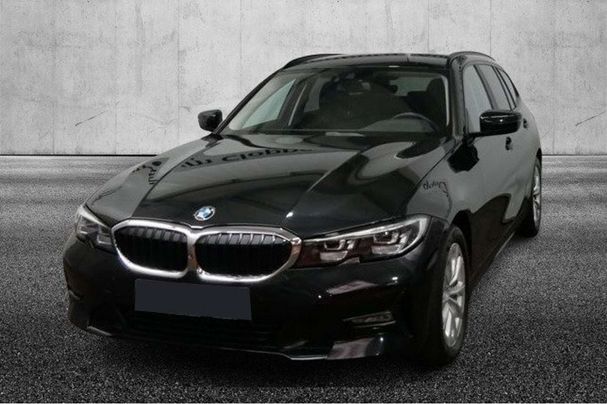 BMW 320d Touring xDrive Advantage 140 kW image number 1