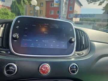 Car image 15