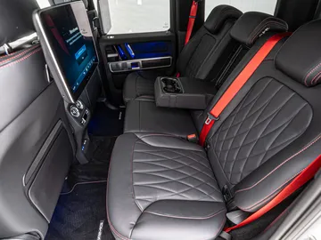 Car image 40