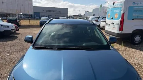 Car image 25