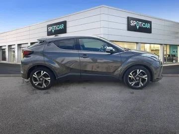 Car image 4