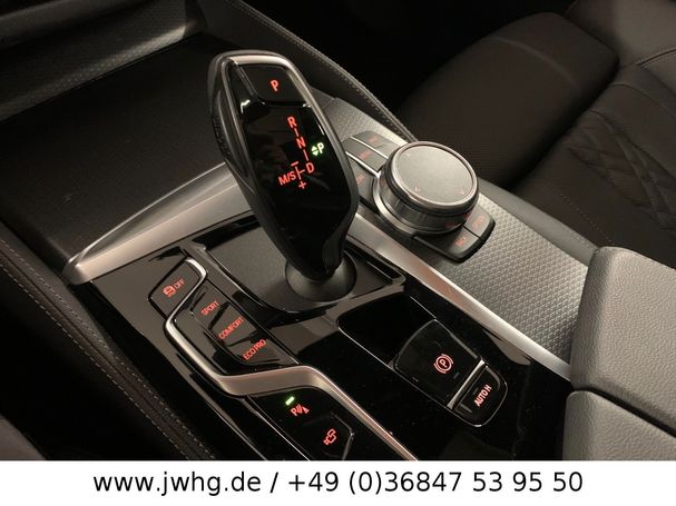 BMW 530i Touring M 180 kW image number 14