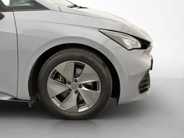 Car image 31