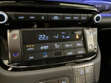 Car image 34