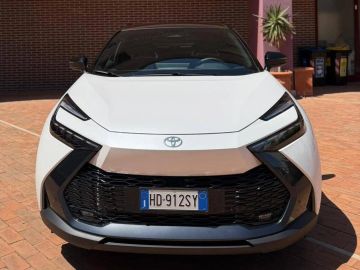 Car image 3