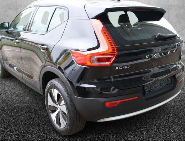 Volvo XC40 95 kW image number 3