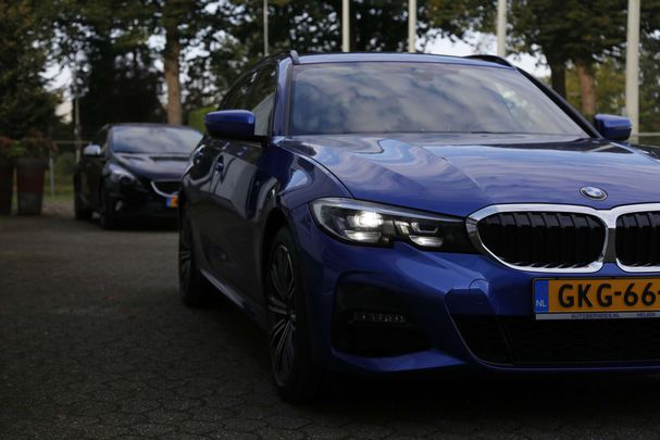 BMW 330 e Touring M Sport 213 kW image number 29